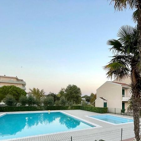 Apartment Caorle De Lux Swimming Pool, Parking, Garden 외부 사진
