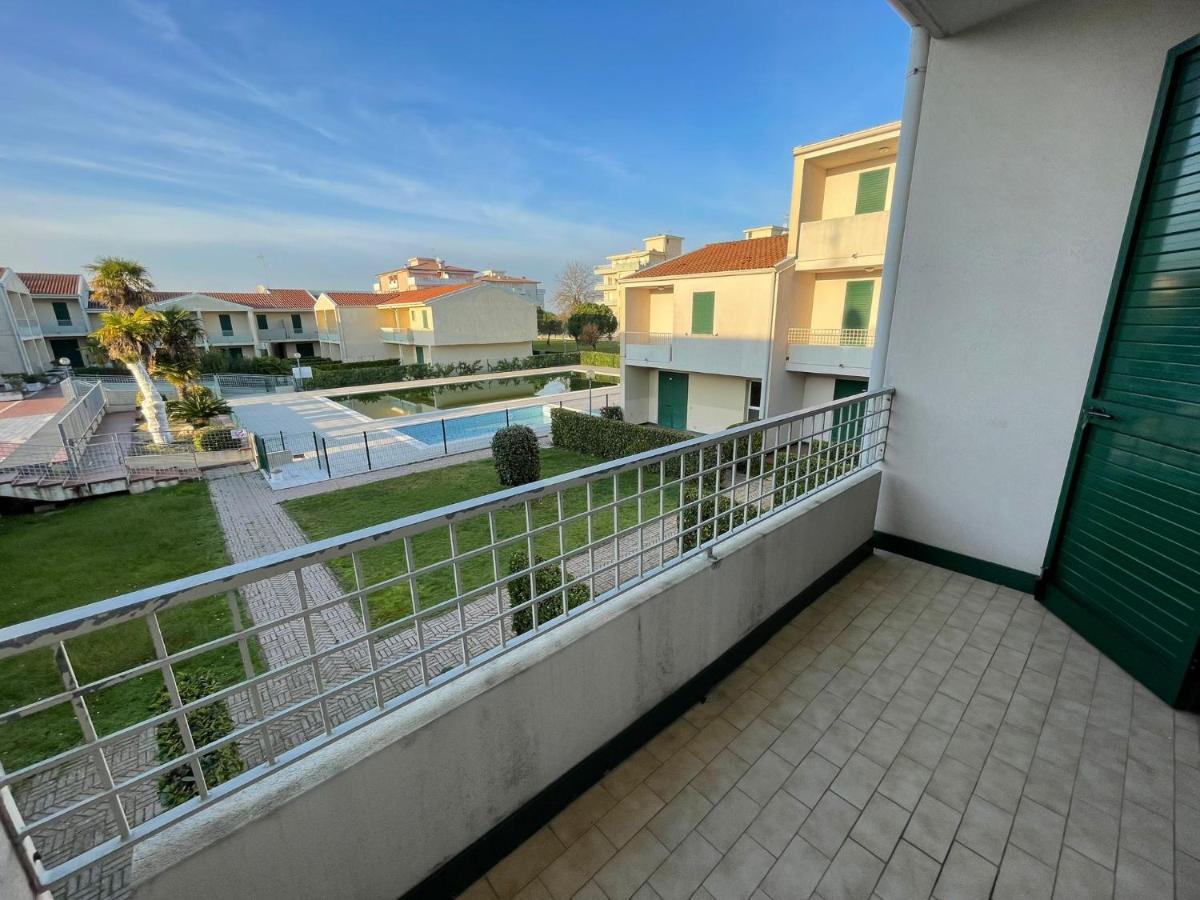 Apartment Caorle De Lux Swimming Pool, Parking, Garden 외부 사진